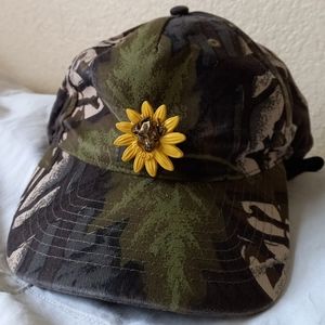 VTG camo hat w/ beanie & 50s Borden Elsie pin